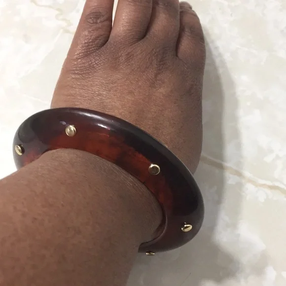 Irregular// Free People Resin Gold Stud Bangle Bracelet - Picture 4 of 8